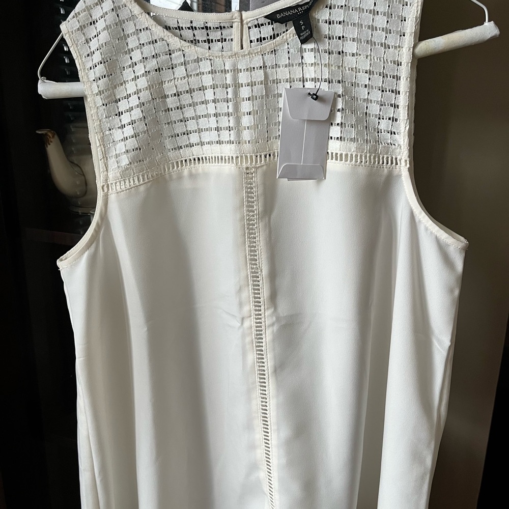 NWT Banana Republic factory sleeveless top
